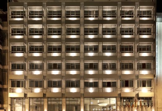 아테네 중심부에 위치한 일리소스 호텔 이미지