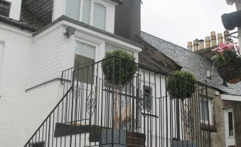 Black Bull with Rooms Upper