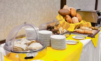 Parsian Esteghlal International Hotel East Tower