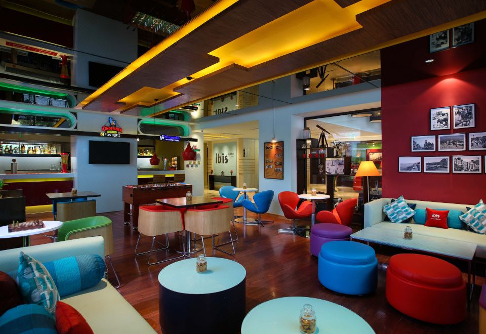 3. 이비스 뭄바이 ..