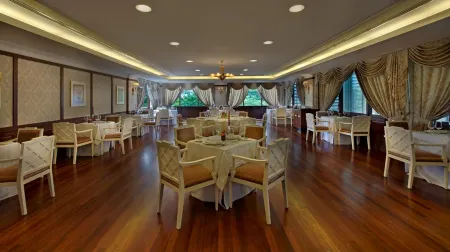 Royale Chulan Damansara Отели рядом с достопримечательностью «Петалинг-Джая»