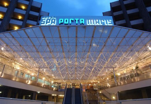 6. 호텔 스파 포르..