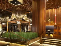 Siam Kempinski Hotel Bangkok Hotels near Pathumwan