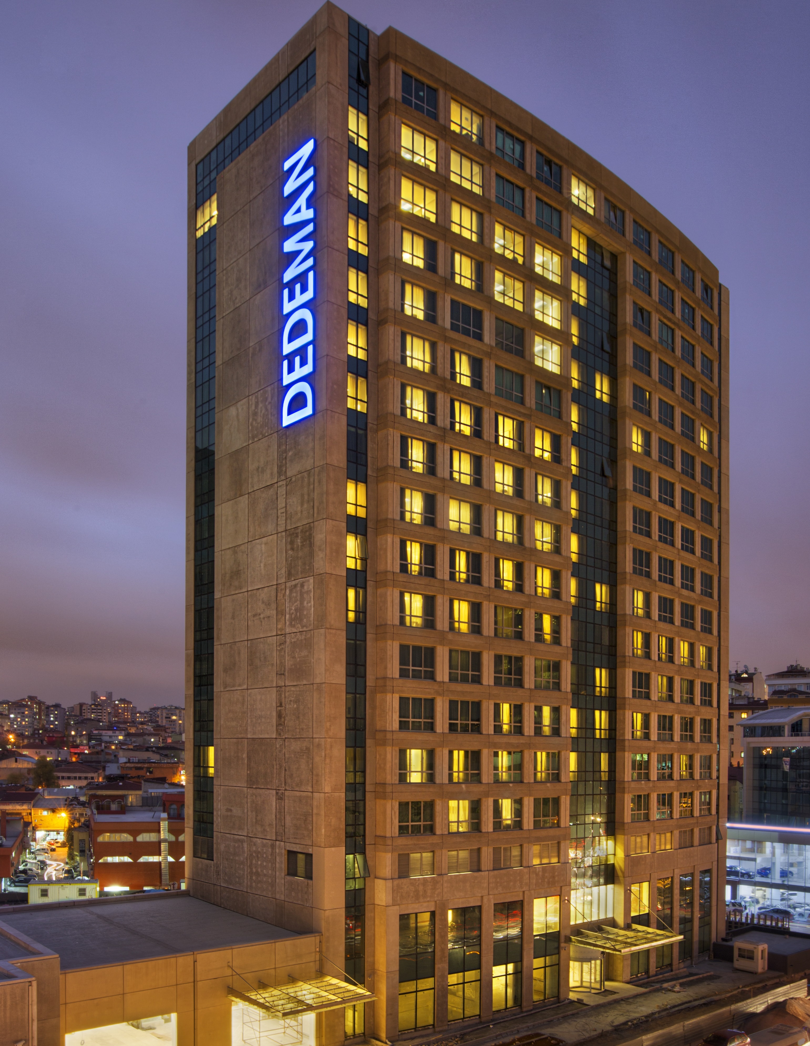 Dedeman Bostancı (Dedeman Bostanci Istanbul Hotel &amp; Convention Center)