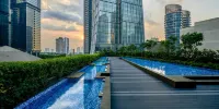 ディスカバリー SCBD - 屋上プール