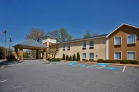 Comfort Inn فنادق في Young Harris