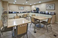 Quality Inn Carthage Hotels in Carthage
