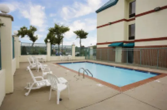 สลีป อินน์ แฟรงคลิน - คูล สปริงส์