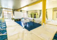 Le Nautile Beachfront Hotels in LErmitage-Les-Bains