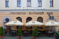 Hotel Grand