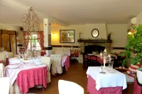 Logis Hôtel le Clos Pité Hotels in Souprosse