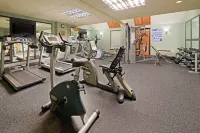 Crowne Plaza TORONTO AIRPORT by IHG - Gym