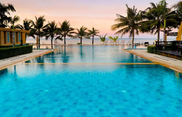 柴老小屋度假村