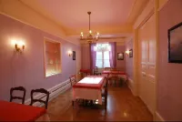 Logis Grand Hôtel de l'Europe Hotels in Langres