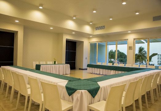 호텔 아쿠아 스파 & 리조트