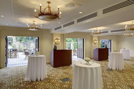 Granville Inn Отели в г. Licking County