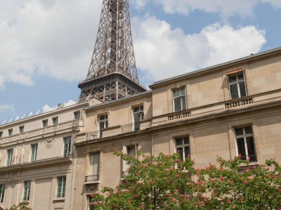 10 Best Hotels near Buste d'Emile Decroix, Paris 2023 | Trip.com