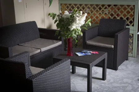 Hotel Magdeleine Отели рядом с достопримечательностью «International Shoe Museum of Romans»