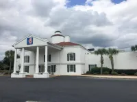 Motel 6 Brunswick, GA - 2-Star