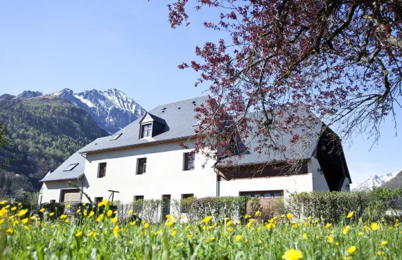 吉特艾斯提弗達倫公寓酒店