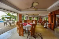 Crown Beach Hotel Seychelles