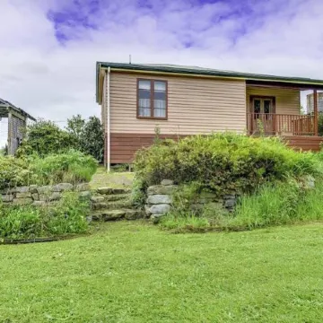 Kerrellie Cottages 2, 4 & 8 Reid Street