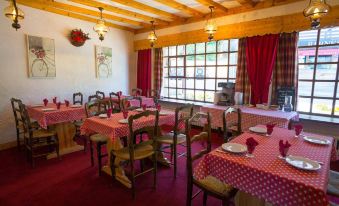 Hotel Rond Point d'Arbois