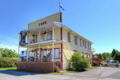 Gîte Grand-Père Nicole Hôtels à : Sayabec