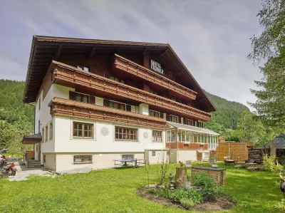 Hotel Monika Отели рядом с достопримечательностью «Skigebiet Versettla-Gaschurn»