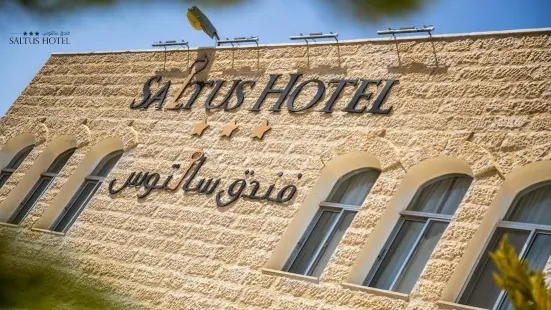 Saltus Hotel