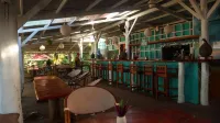 Playa Bluff Lodge - bar