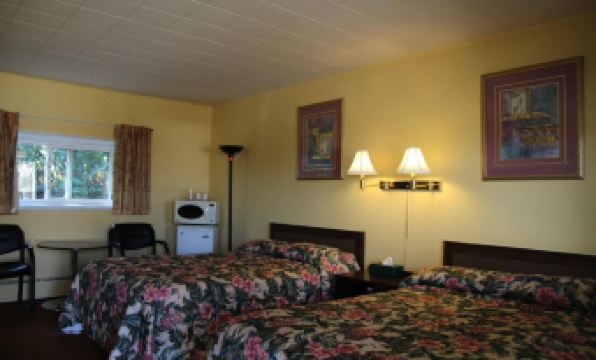 Hillside Inn Pembroke