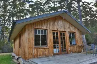 Saintys Creek Cottage Hotels near Bruny Island