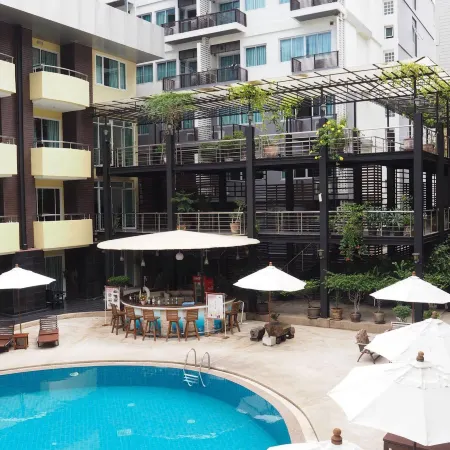 Baron Beach Hotel