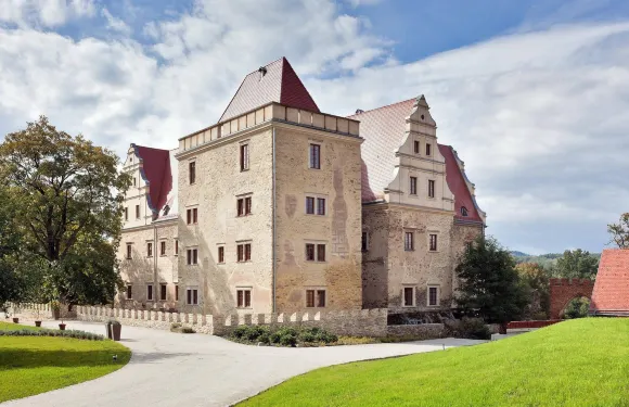 神聖七池華麗酒店