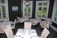 Chez Truchon Bistro-Auberge Hotel a La Malbaie