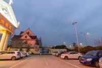 Vienna Hotel (Rugao Wuyue Plaza) - Parkplatz