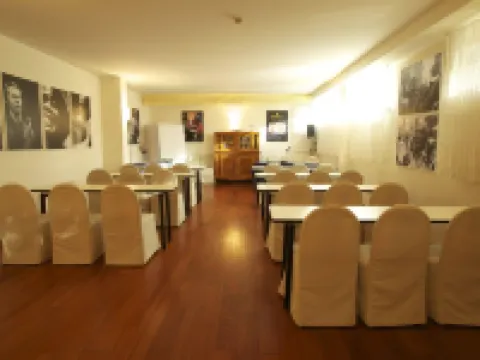 โรงแรมเดโค โรงแรมในเปรูจา