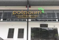 Potpourri Boutique Hotel Hotels near Angsana Johor Bahru Mall