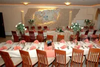 Hotel Santorini Hotels in Bienczyce