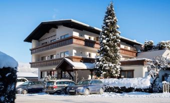 Angerer Alpine Suiten Und Familienappartements Tirol