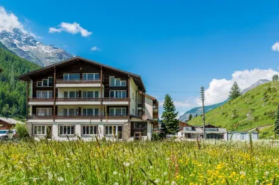 Apartments Atlas Hotels in der Nähe von Triftbach (Saas Grund)