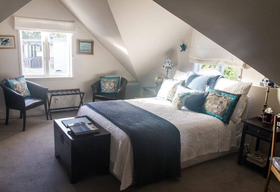 Auckland Birdwood House B&B Over view