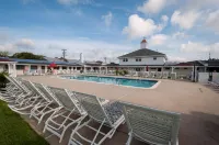 Point Pleasant Manor - Pool
