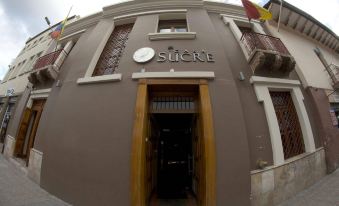 Pepe's House Cuenca I Hotel & Boutique Hostel