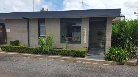 Boat Ramp Motel Отели в г. Уоллингтон