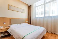 Gujing Junlai Hotel (Feidong Pazhou Central Plaza Hui Mall)