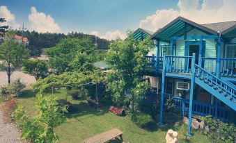 Taean Lily Pension (Water Slide, Camping Terrace, Ott, Kids, Seasoning)