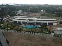 Wind Residences by Smco - Pools