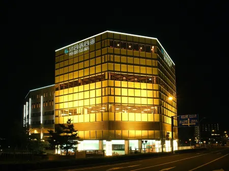 Yokohama Minatomirai Manyo Club